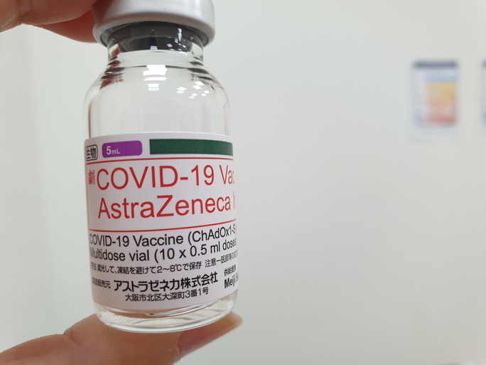 Mũi 1 tiêm vắc-xin Covid-19 của Astra Zeneca, mũi 2 tiêm Pfizer được không? - Ảnh 2.