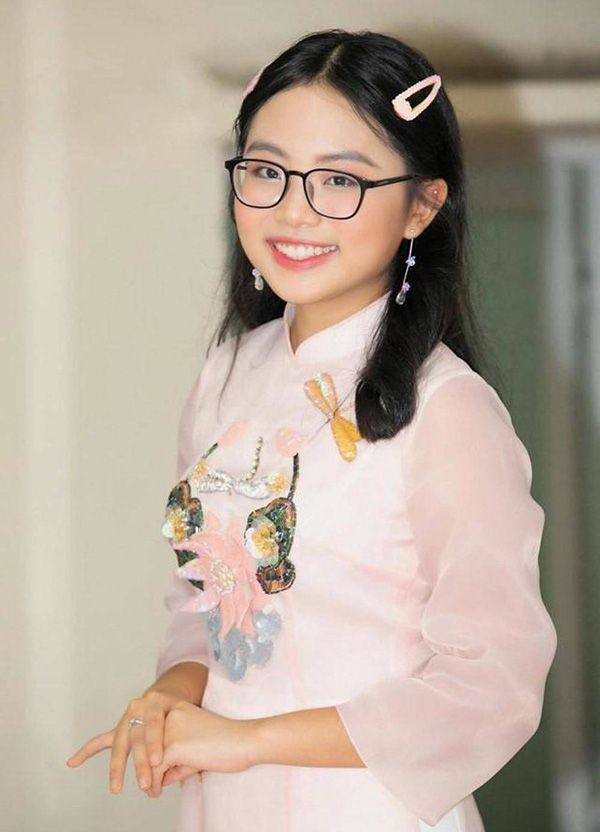 phuong-my-chi-7-nam-lam-con-nuoi-quang-le-duoc-tra-tien-cat-se-song-phang