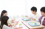 Vì sao cha mẹ Nhật không cuồng sữa bột?