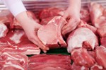 Hàng loạt các nguy cơ nhiễm bệnh từ thịt lợn
