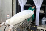 Bệnh viện Thái Lan dùng container chứa người t.ử v.o.ng vì Covid-19