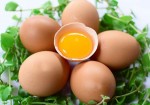 Trứng gà đang rẻ nhưng đừng ăn theo cách này dễ rước họa vào thân