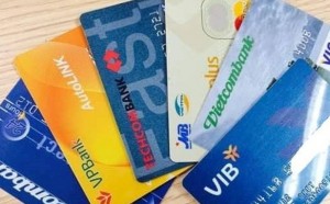 Chưa có thẻ ATM gắn chip, người dân có thực hiện được giao dịch sau 31/12/2021 không?
