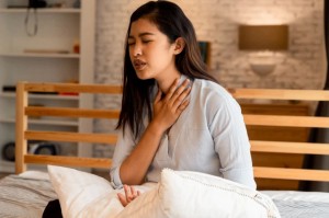Buổi đêm khi ngủ, nếu cơ thể xảy ra 4 vấn đề này thì có thể là điềm báo cho thấy sức khỏe bạn không ổn