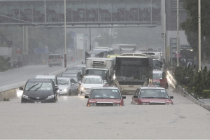 Cận cảnh ngập lụt khủng khiếp ở Hồng Kông