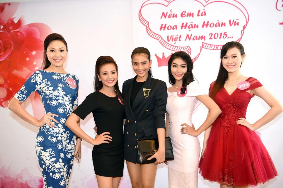 Trương Thị May trực tiếp tư vấn cho thí sinh Hoa hậu Hoàn vũ Việt Nam 2015