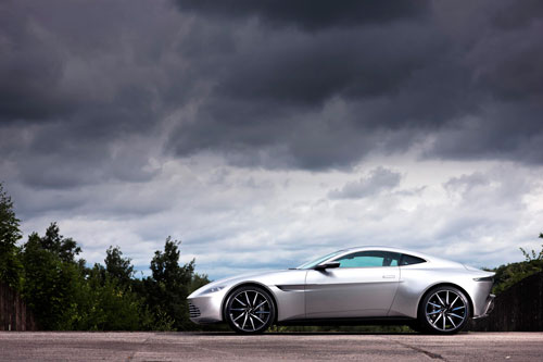 Aston Martin bán đấu giá xe DB10 trong phim 007