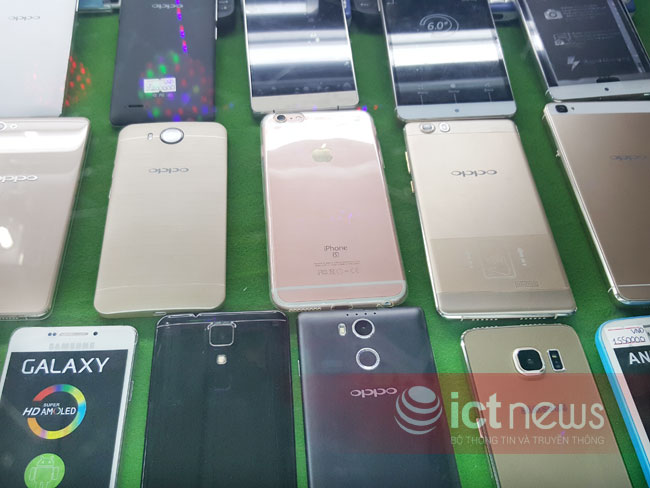 iPhone 6S, Note 5 hàng nhái giá rẻ bán ngập chợ cửa khẩu Tân Thanh
