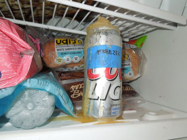 Những sai lầm khiến tủ lạnh nhà bạn biến thành 