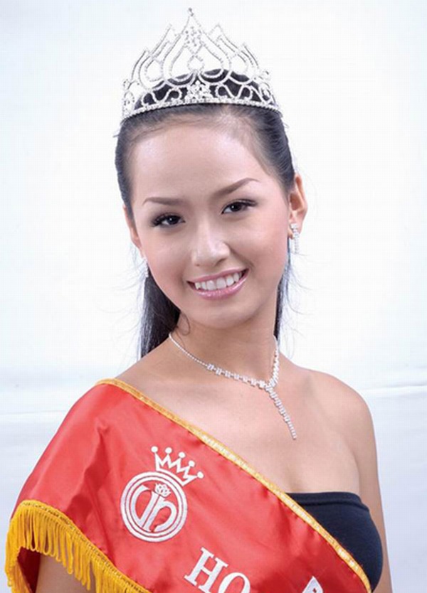 Phong cách trang điểm của các hoa hậu Việt khi mới đăng quang