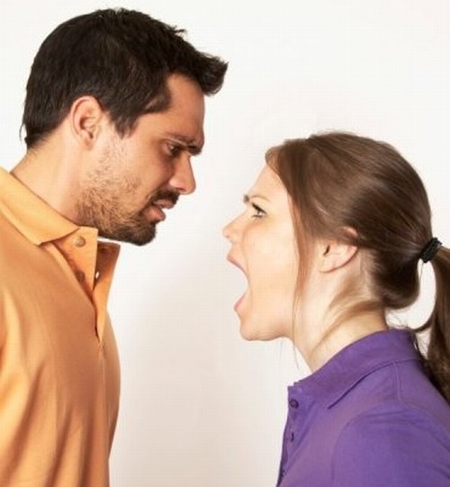 11 điều người phụ nữ 'thông minh' không bao giờ nói với chồng