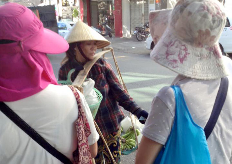 Đà Nẵng: Khách Trung Quốc có hành vi khiếm nhã khi mua chuối