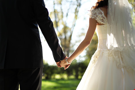 9 suy nghĩ ‘quái’ nhất về đám cưới