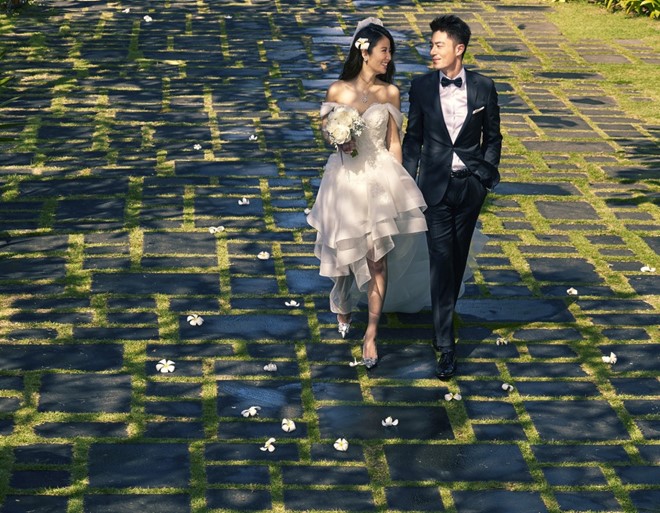 Bộ ảnh cưới chụp vội vàng của Lâm Tâm Như - Hoắc Kiến Hoa
