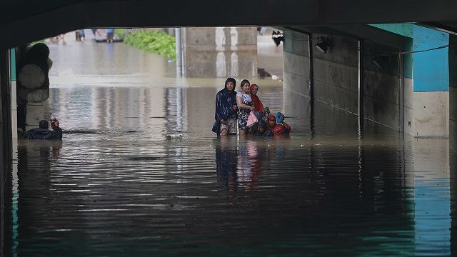 Cả Trung Quốc ngập lụt, vì sao Tử Cấm Thành vẫn luôn khô ráo