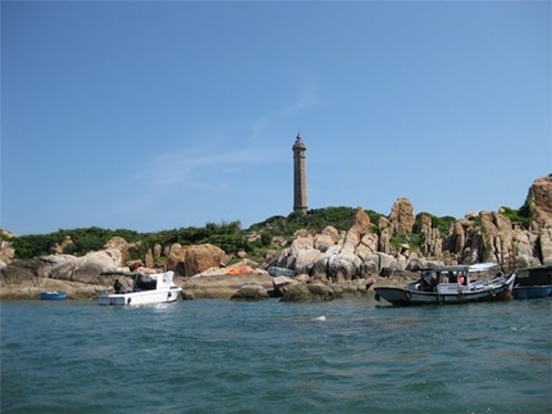 Cận cảnh ngọn hải đăng cổ nhất Đông Nam Á hiện diện ngay tại Việt Nam