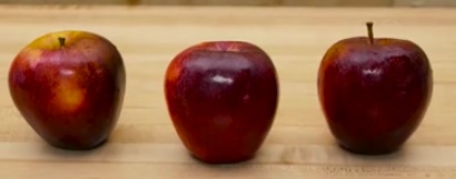 phát hiện táo chứa chất độc bằng nước nóng