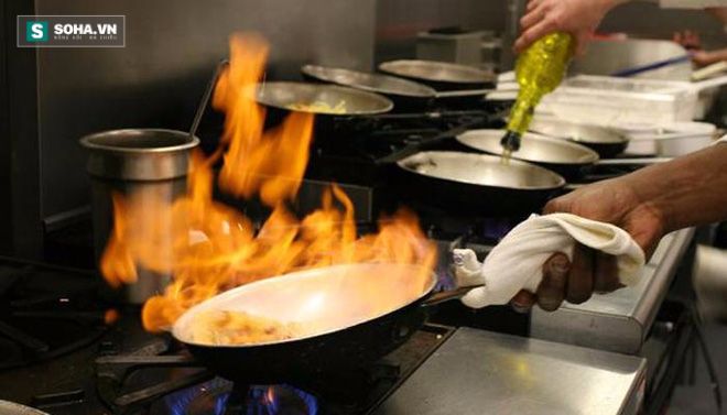 5 thói quen xấu khi nấu nướng có thể khiến cả nhà bị ung thư