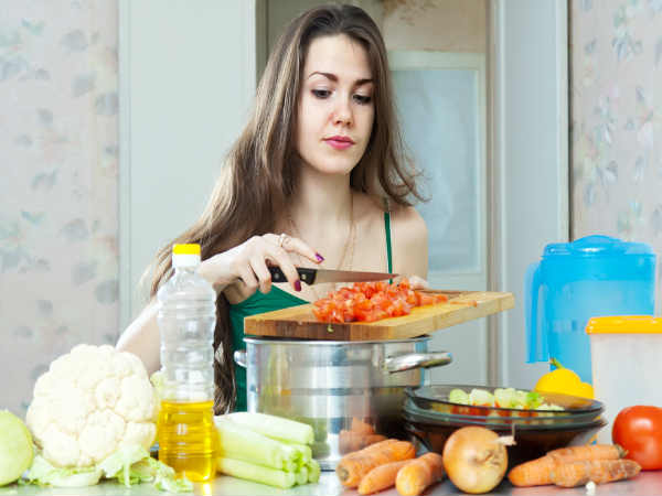 Chế độ ăn uống không lành mạnh là nguyên nhân gây sỏi thận