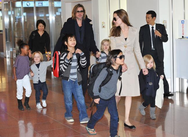 10 quan niệm về bổn phận làm cha mẹ đáng suy ngẫm của Angelina Jolie và Brad Pitt