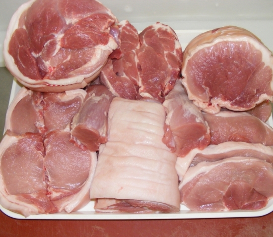 Chuyên gia khuyên bạn cách nhận biết gia cầm, thịt lợn chứa chất vàng ô độc hại