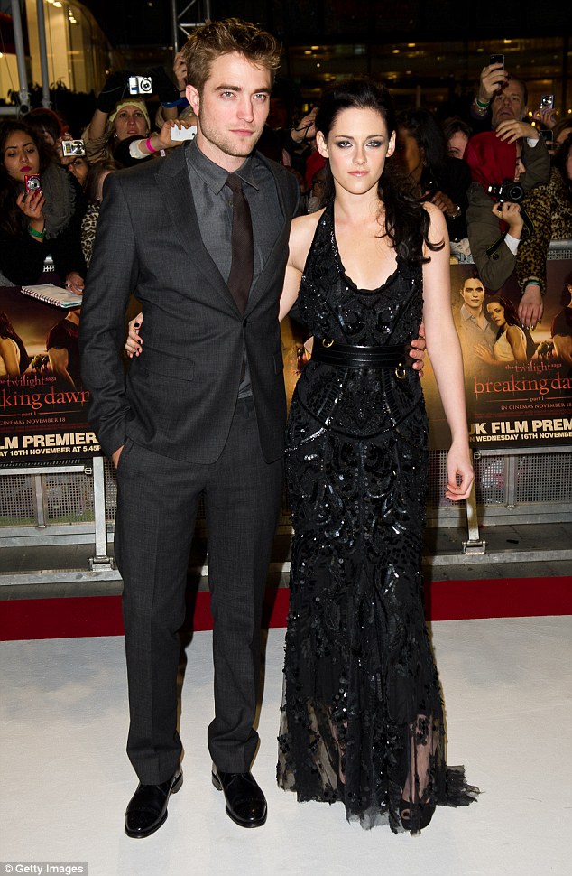 Kristen Stewart lần đầu tiết lộ gây sốc về mối quan hệ với Robert Pattinson