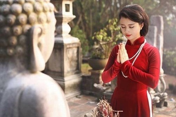 Lời Phật dạy: Có tướng mạo hiền hậu, xinh đẹp cũng là một loại phúc báo