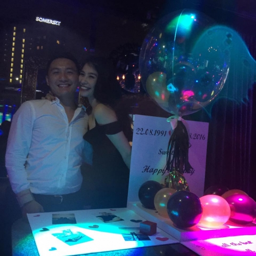 Màn cầu hôn lãng mạn ngay tại bar khiến nữ DJ Hà thành 'đứng hình'