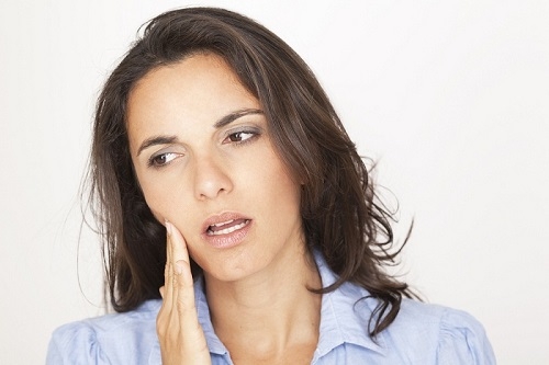Những nguy cơ tiềm ẩn nếu không chữa sâu răng kịp thời