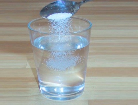 Uống nước muối loãng mỗi sáng: Thói quen đơn giản cực tốt cho cơ thể