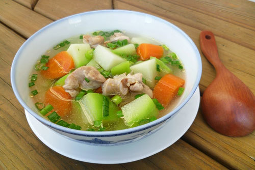 Gia đình Việt nên ăn thịt gà hay ngan, vịt để tốt cho sức khỏe?