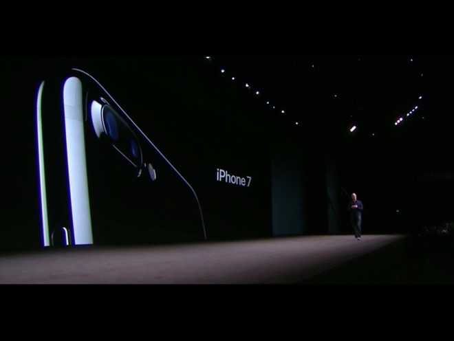 iPhone 7 chỉ là 'kẻ lót đường' cho iPhone 8