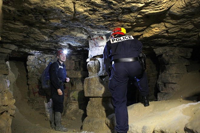 Khám phá bên trong công trình ngầm chất đầy đầu lâu ở Paris