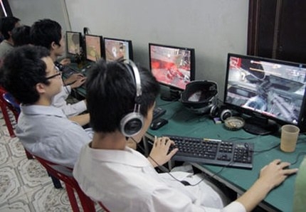 Sinh viên “nghiện” game online và cuộc sống ảo – thực