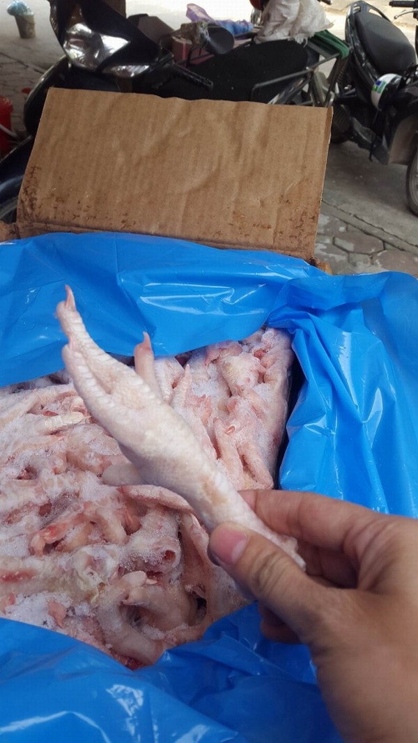 Truy tìm 'chân gà zombie 40 năm tuổi' ở thị trường Việt Nam
