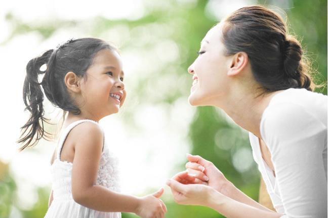 '5 điều cha mẹ cần biết để giúp con trở thành người tốt