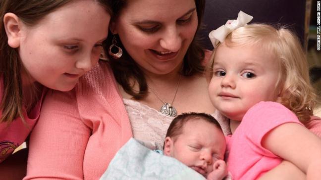 Điều kỳ diệu đã xảy ra: Một em bé đã được sinh ra hai lần!