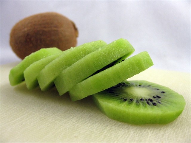 Kiwi 25 ngàn đồng/kg lừa bán 170 ngàn: Cách phân biệt kiwi “xịn” với kiwi Trung Quốc