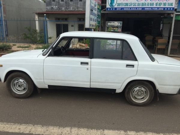 Sửng sốt ô tô Nga giá từ… 15 triệu đồng ở Việt Nam