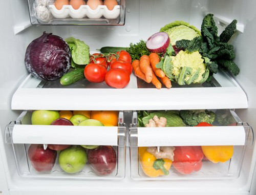 Tích trữ rau trong tủ lạnh - Thói quen bà nội trợ tự HẠI gia đình