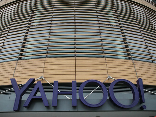 Yahoo! đọc trộm email khách hàng cho tình báo Mỹ
