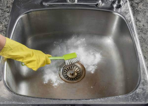 11 mẹo vặt làm sạch gian bếp nhà bạn sáng bóng chỉ trong 30 giây