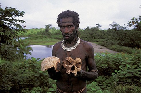 Kinh hãi bộ tộc “ăn thịt người” duy nhất còn sót lại trên trái đất