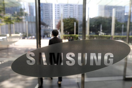 Samsung khốn khổ vì hiện tượng cháy nổ thiết bị