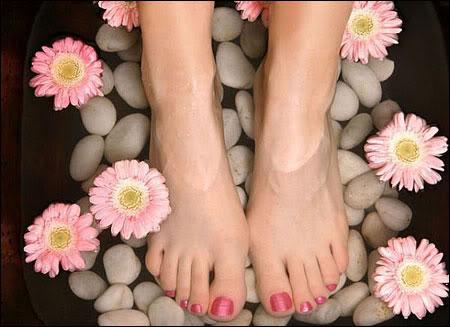 10 phút ngâm chân mỗi ngày chữa từ yếu sinh lý đến mất ngủ