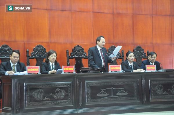 Chủ tọa... đọc nhầm án tử hình cho bị cáo vụ thảm án ở Quảng Ninh