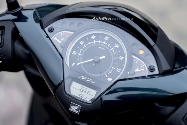 'Honda SH 150i ABS - Hậu sinh khả úy