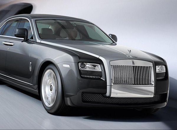 Xe siêu sang Rolls Royce Ghost bị triệu hồi vì lỗi túi khí