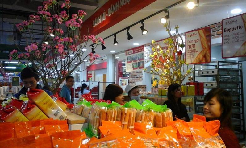 Đủ “chiêu” khuyến mãi, siêu thị vẫn vắng khách dịp Tết Dương lịch