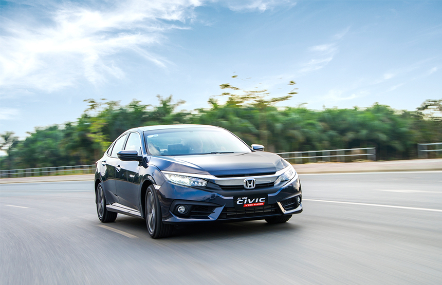 Honda Civic thế hệ 10 giá 950 triệu đồng tại Việt Nam